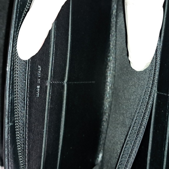 CHANEL Patent Trousse Maquil Clutch Wallet Black Like New - Picture 15 of 17